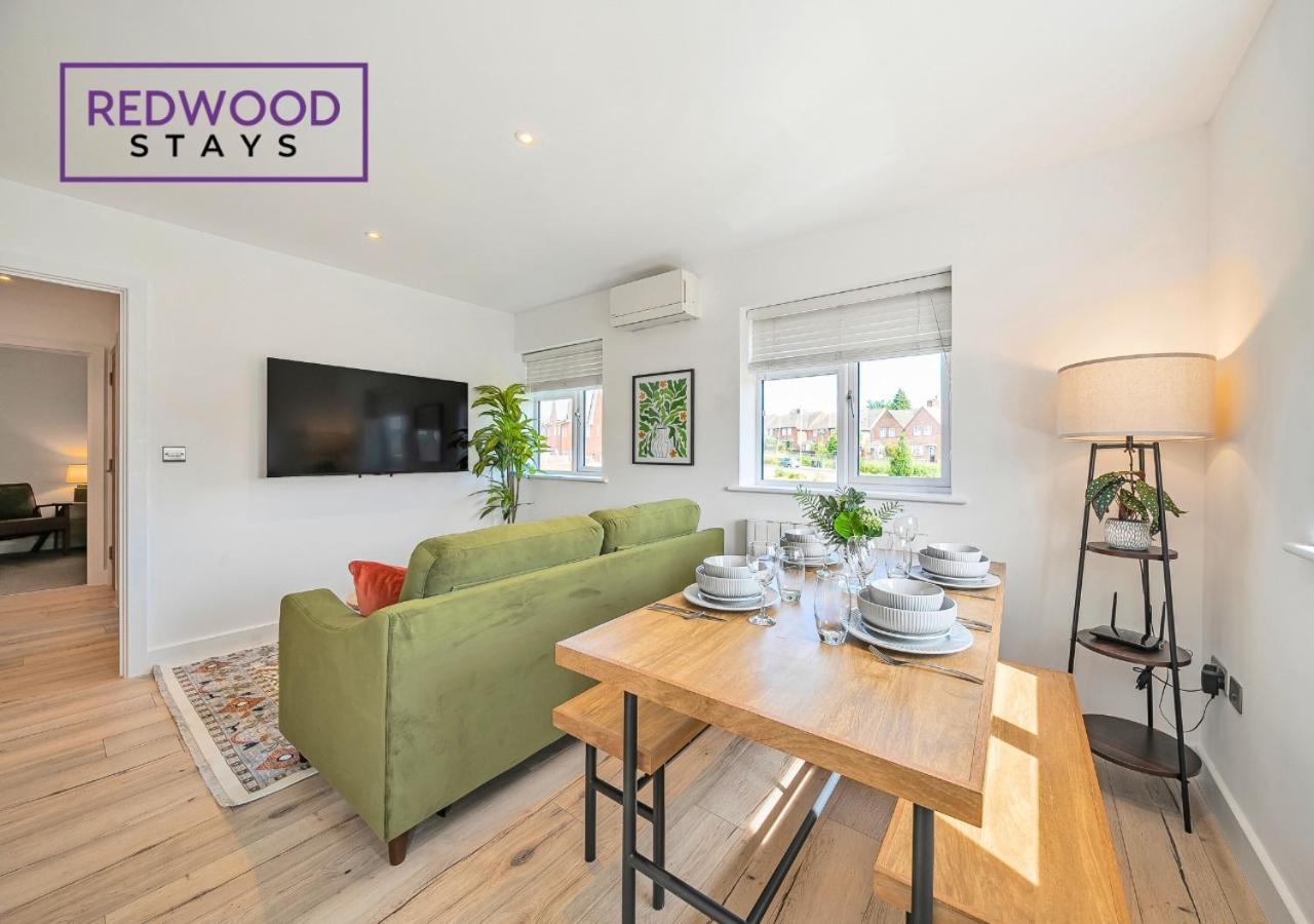 Modern Serviced Apartments For Contractors & Families With Free Parking, Wifi & Netflix By Redwood Stays باسينغستوك المظهر الخارجي الصورة