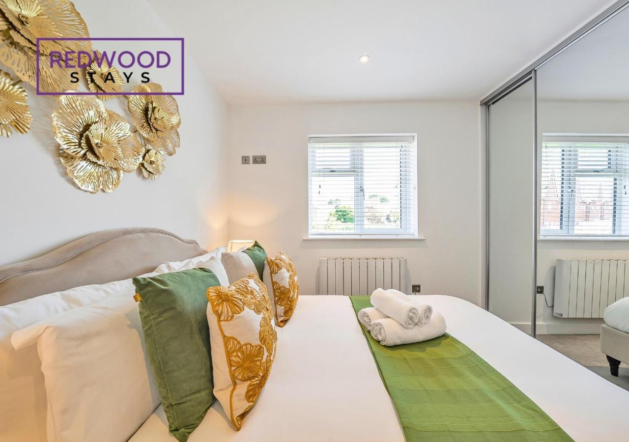 Modern Serviced Apartments For Contractors & Families With Free Parking, Wifi & Netflix By Redwood Stays باسينغستوك المظهر الخارجي الصورة